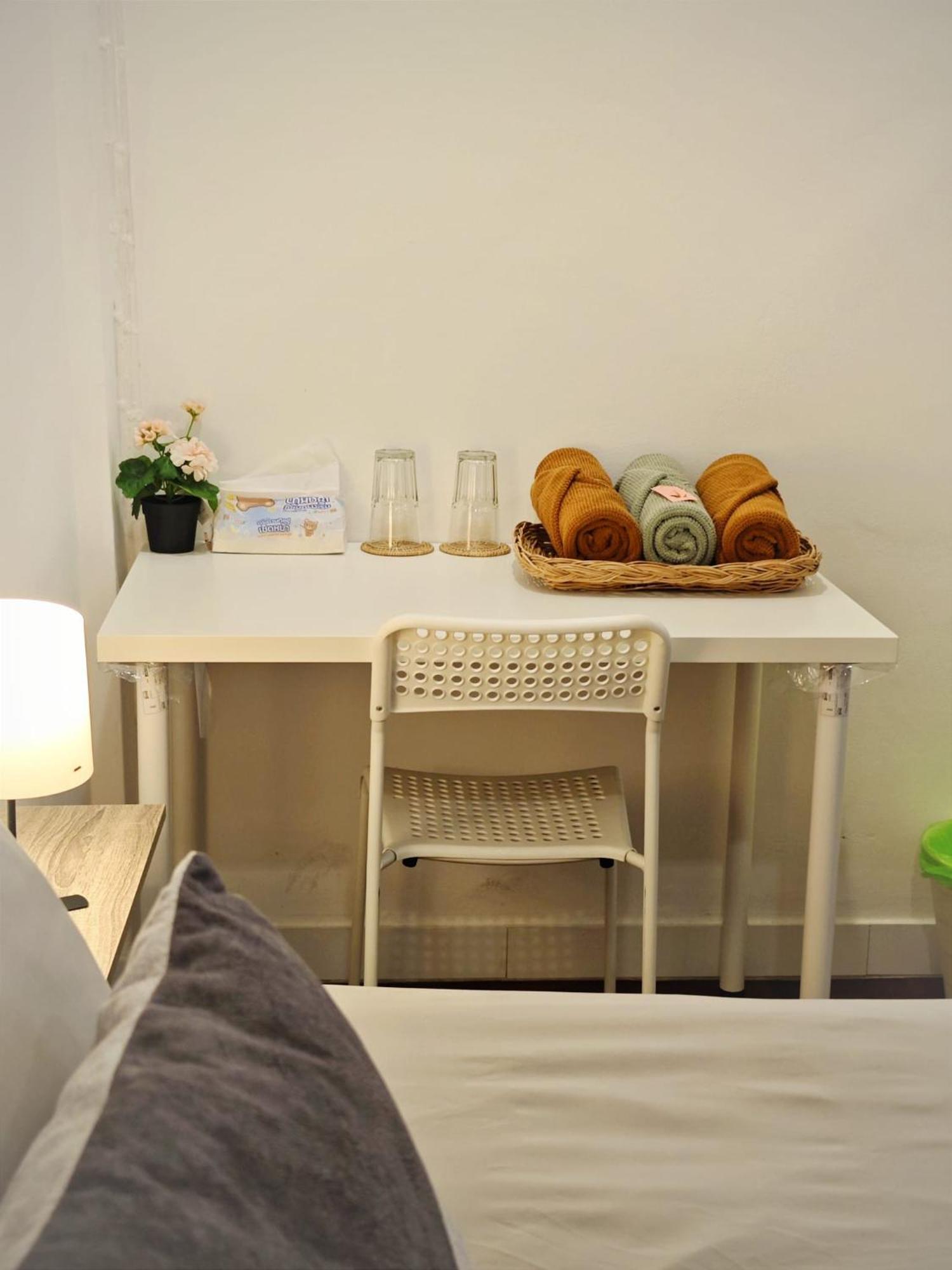 Homey Stay And Cafe By Hematoa Bangkok Ngoại thất bức ảnh
